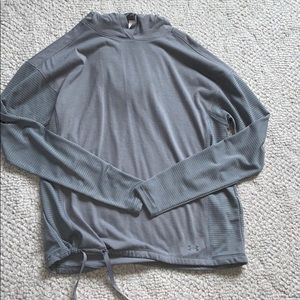 Under armor hooded t shirt
